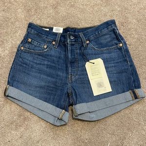 Levi’s 501 Shorts 26